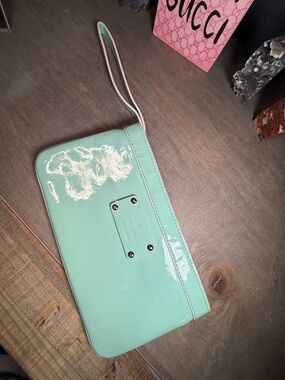 kate spade Mint Green Patent Leather Wristlet Clutch